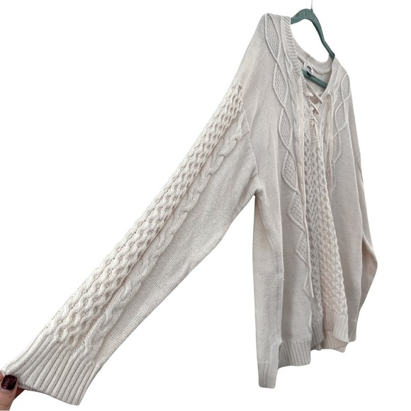 OLD NAVY • Women’s Ivory Cable Knit Lace Up Sweater - Picture 6 of 10